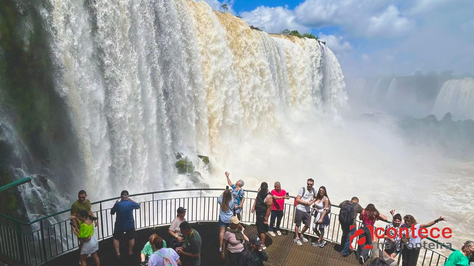 Parque Nacional do Iguaçu registra mais de 21 mil visitantes no final de semana das crianças