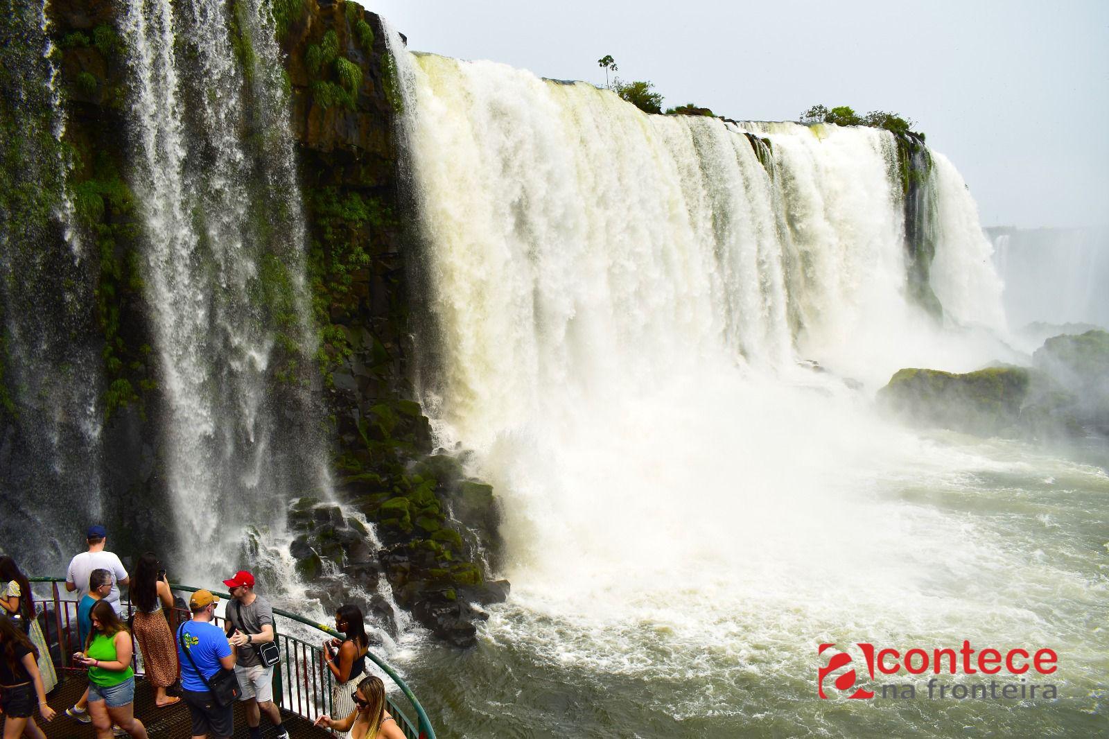 Novembro no Parque Nacional do Iguaçu: horários ampliados, trilhas imersivas e #CataratasDay