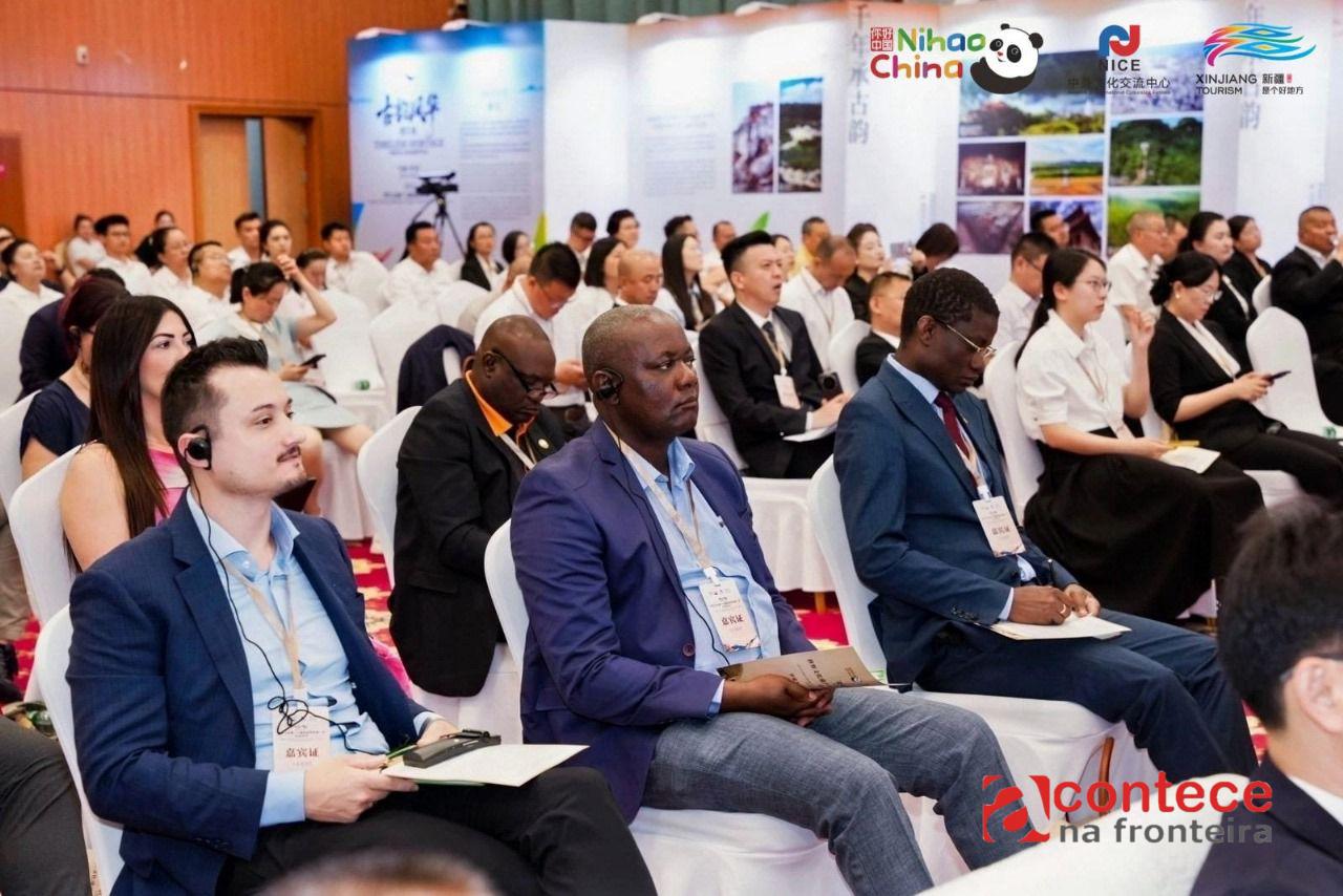 Foz na Rota da Seda: participação em eventos na China fortalece relações e impulsiona o turismo chinês no destino
