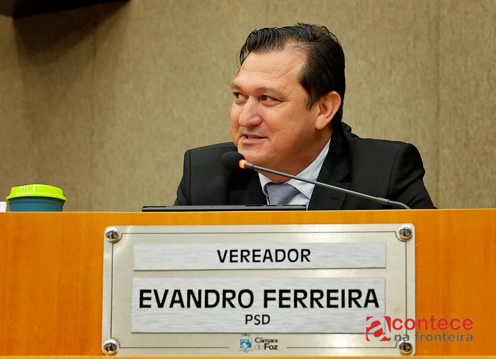 Vereador fiscaliza Lei sobre obrigatoriedade de guias regionais para grupos acima de 15 turistas