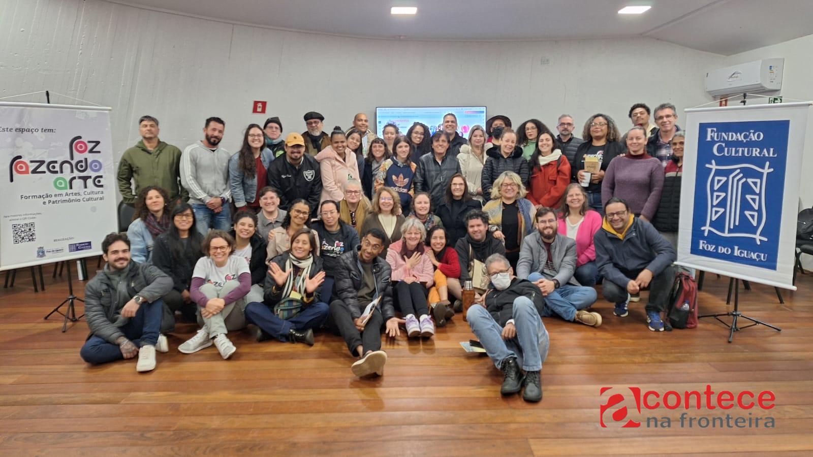 Encontro do Programa “Foz Fazendo Arte” celebra descentralização cultural