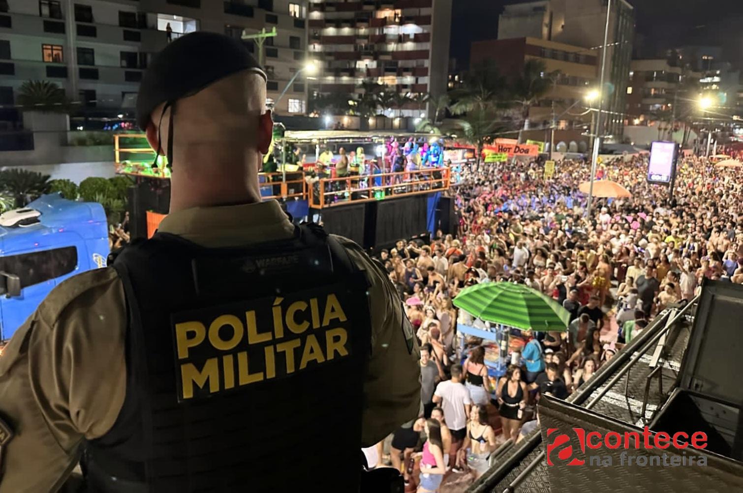 Carnaval no litoral do Paraná reuniu quase 500 mil pessoas no fim de semana