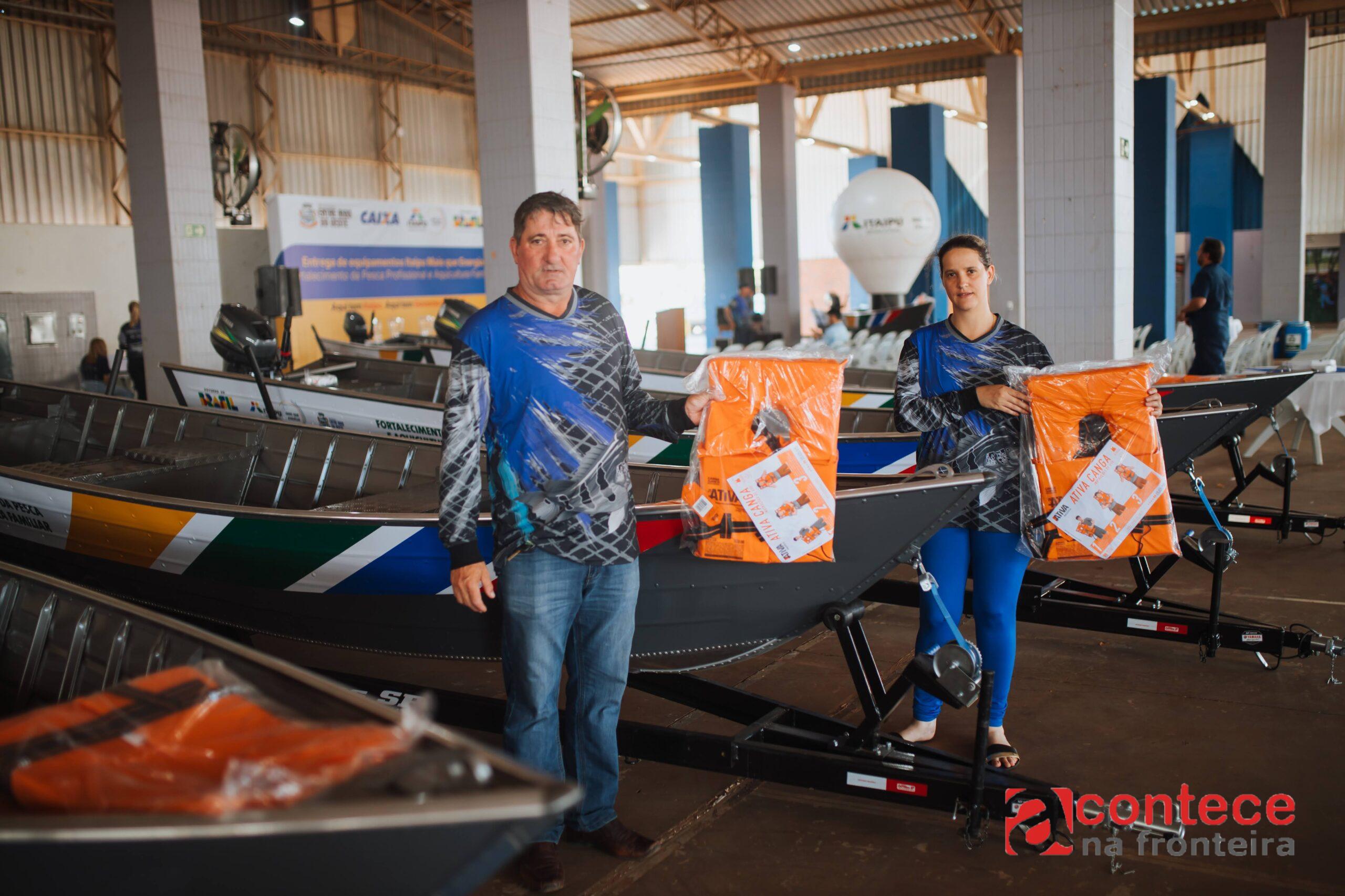 Itaipu entrega embarcações e equipamentos para fortalecer a pesca em Entre Rios do Oeste (PR)