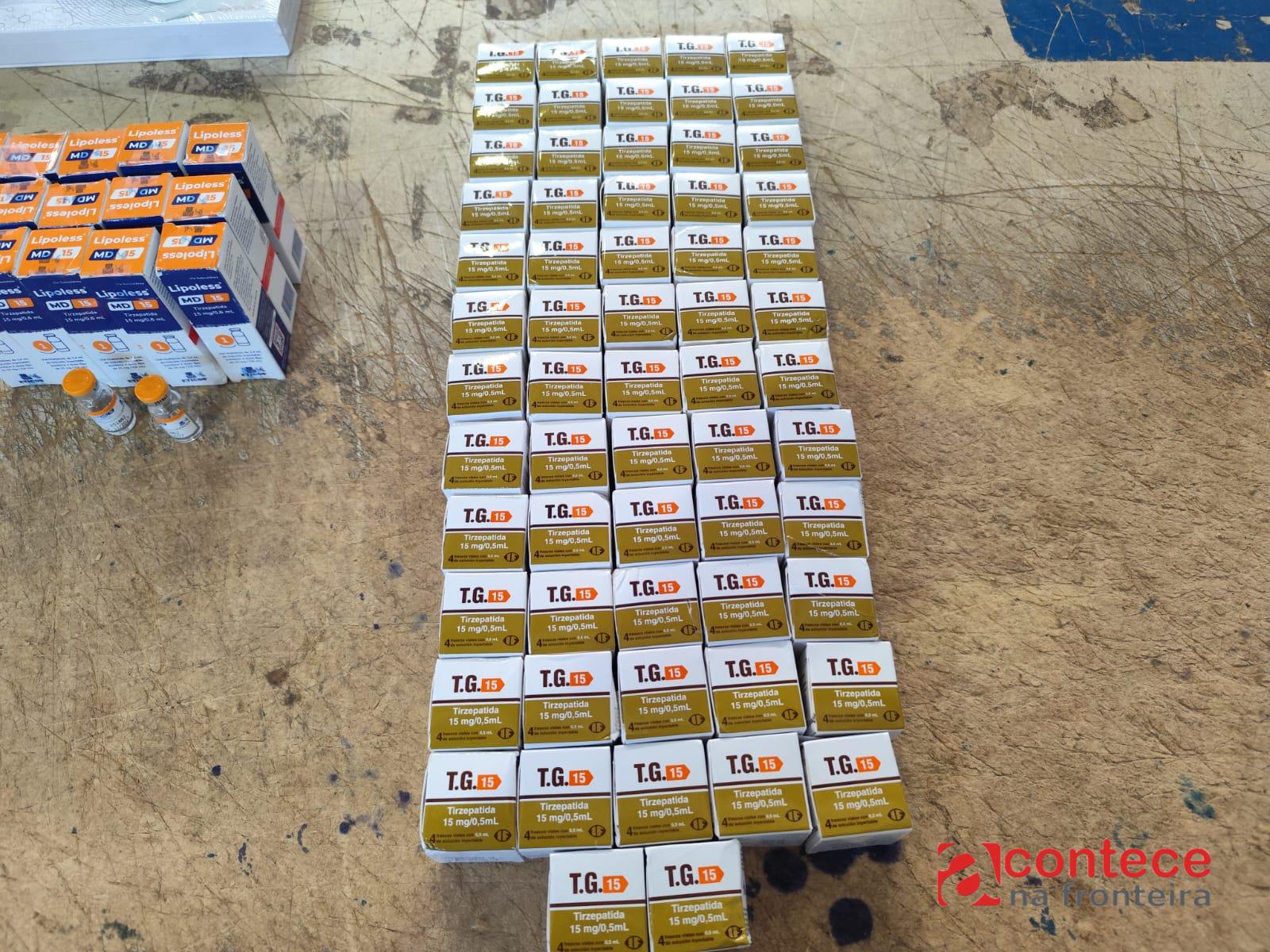 Receita Federal apreende medicamentos emagrecedores em ônibus de linha em Foz do Iguaçu