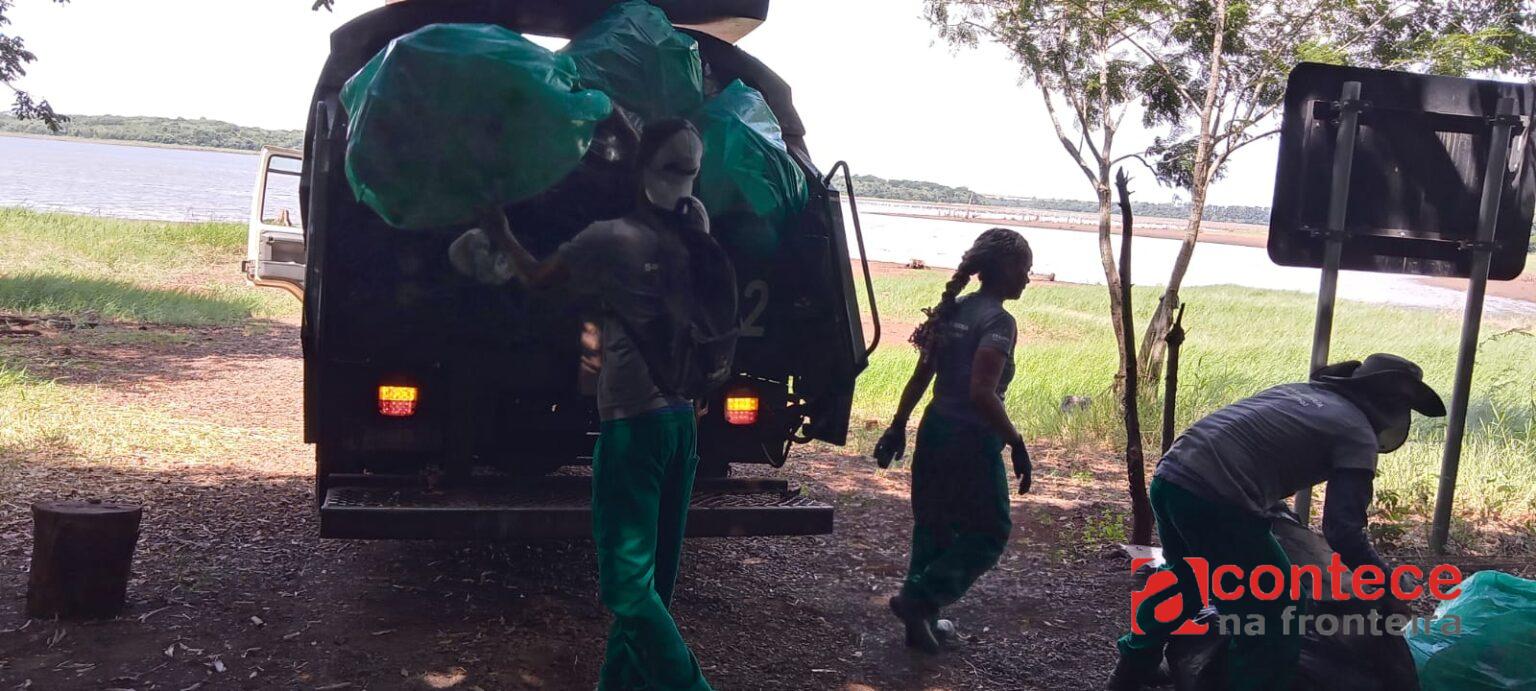 Secretaria de Meio Ambiente se une a pescadores em campanha de limpeza do Lago de Itaipu