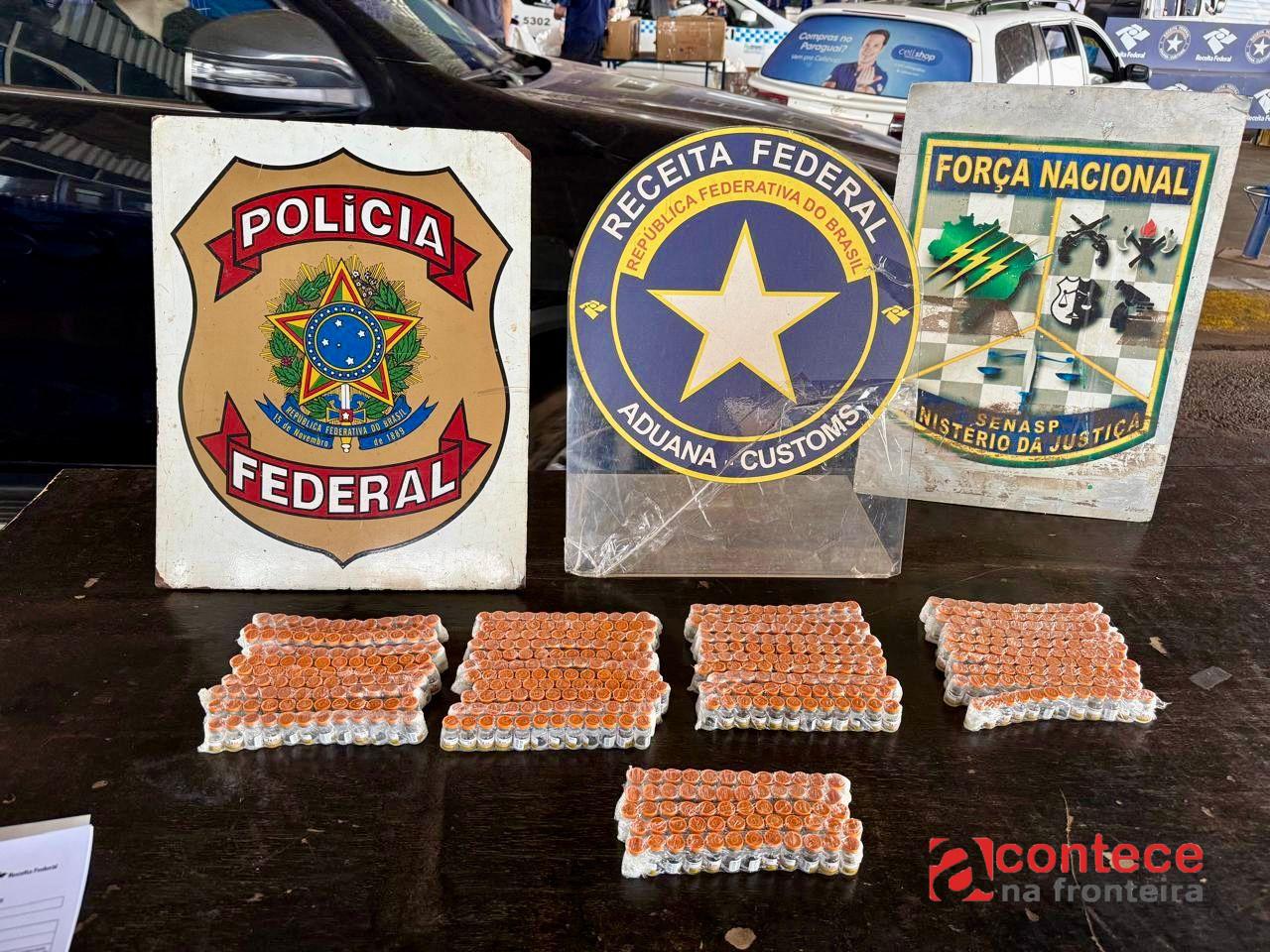 Viajante é flagrada com medicamentos para emagrecimento escondidos pelo corpo