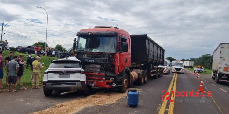 Acidente grave na BR-277 deixa criança em óbito e mulher em estado crítico
