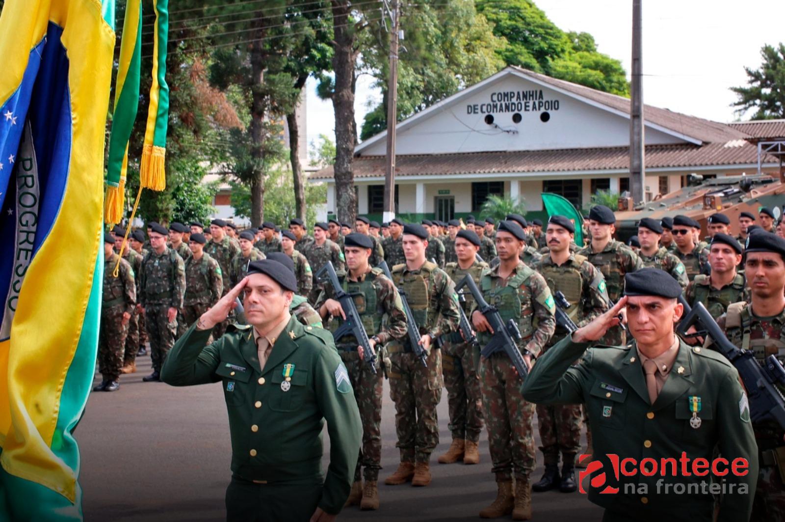 Legislativo marca presença em cerimônia em celebração ao Dia do Exército