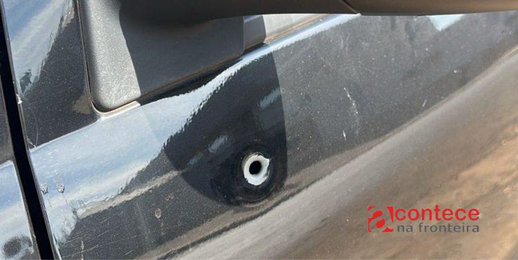 Veiculo do Influenciador é Alvejado Com Disparos de Arma de Fogo