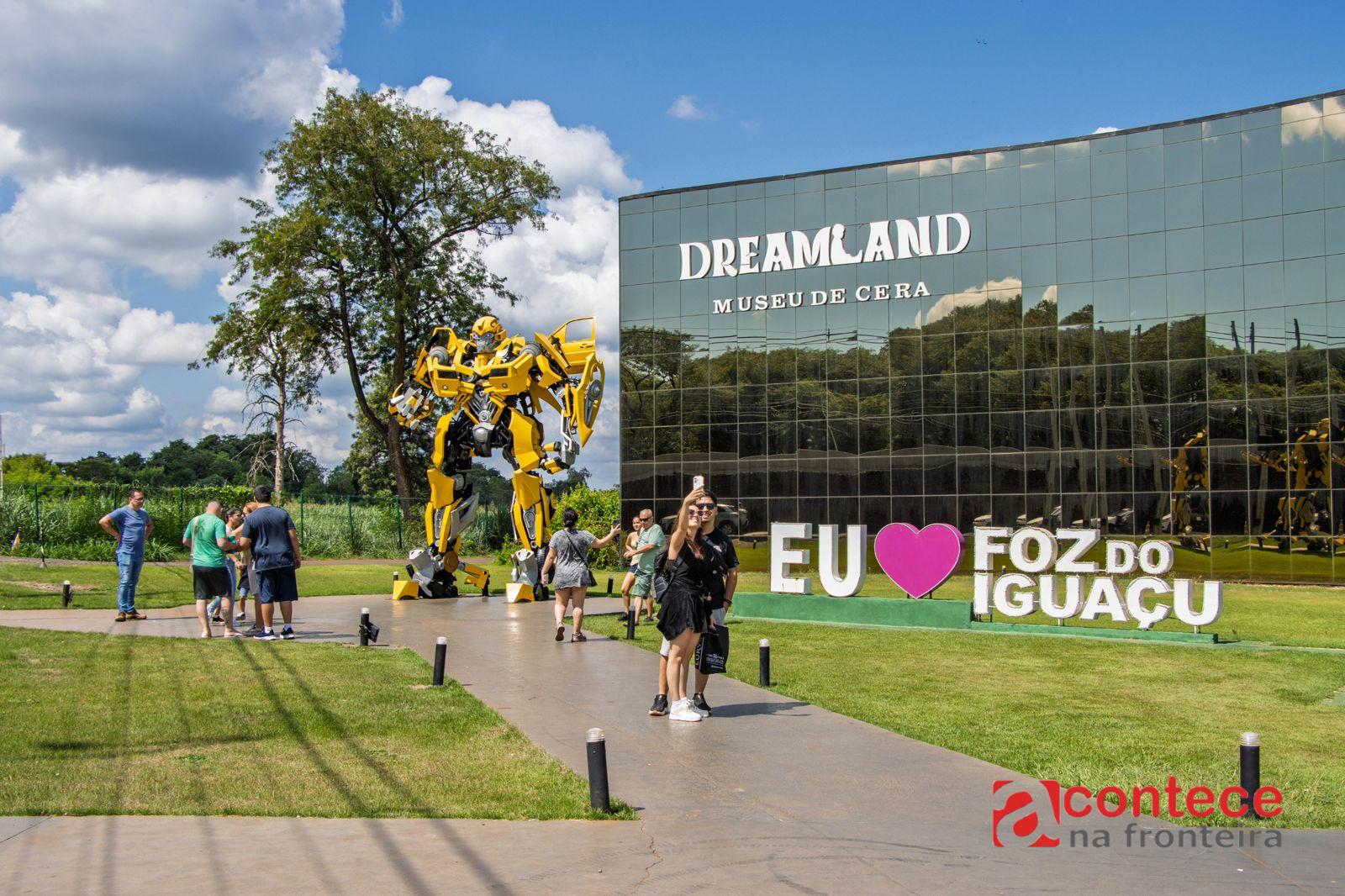 Dreams Park Show e Zoo Park são opções de diversão nas férias de julho em Foz do Iguaçu