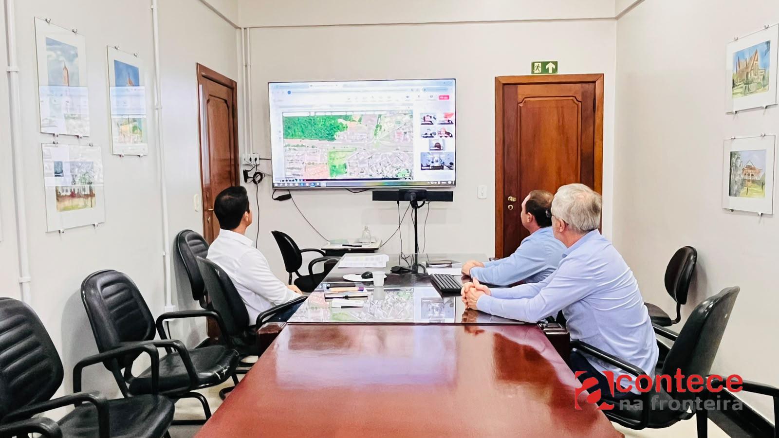 Trevo do Charrua: equipes debatem sugestões apresentadas pela população para aperfeiçoar projeto