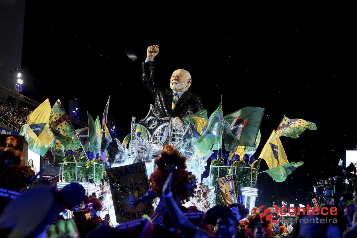 Ação sobre propaganda antecipada de Lula pela Acadêmicos de Niterói trava no TSE