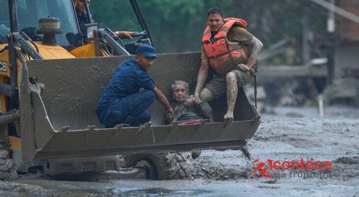 Buscas na fronteira Nepal-Tibete voltam após alerta de enchente