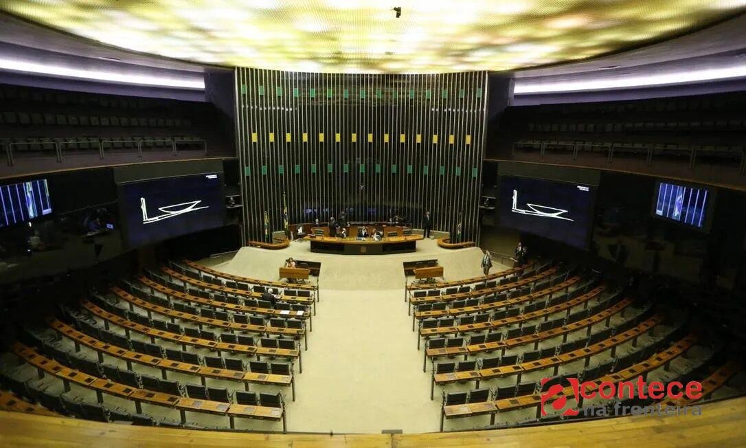 Câmara aprova MP que liberou empréstimo para compra de carro por motoristas de aplicativo e taxistas