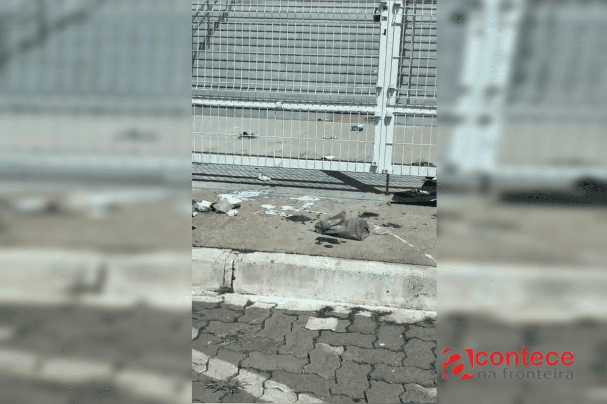 Mulher joga fezes em fórum e ameaça policiais no DF