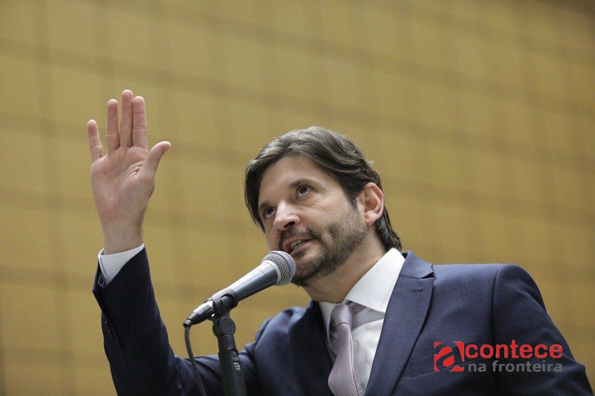 Prefeitura sob André do Prado teve contratos julgados irregulares pelo TCE