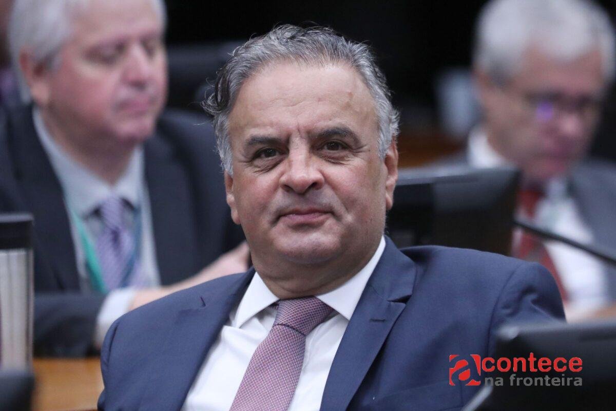 Aécio declara R$ 21 milhões em herança do pai e da mãe