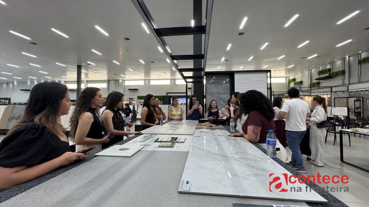 Panorama e Portobello revelam bastidores para arquitetos no PR