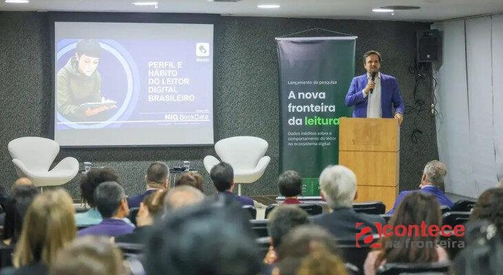 Brasil registra 94 milhões de leitores digitais, diz estudo