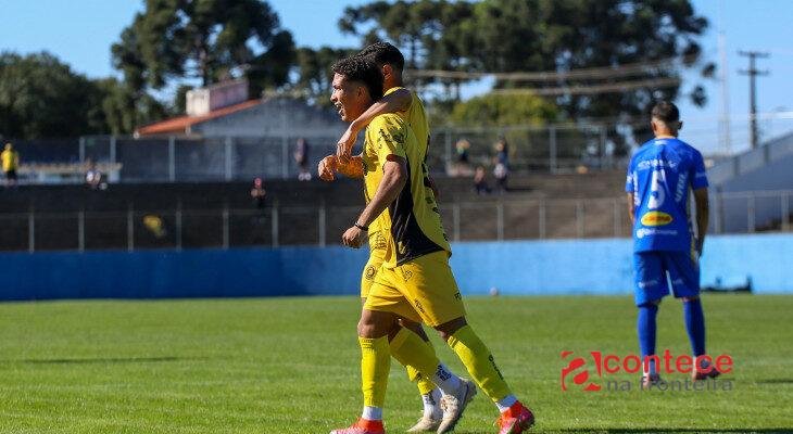 Cascavel goleia São Joseense e vence a primeira na Copa Paraná