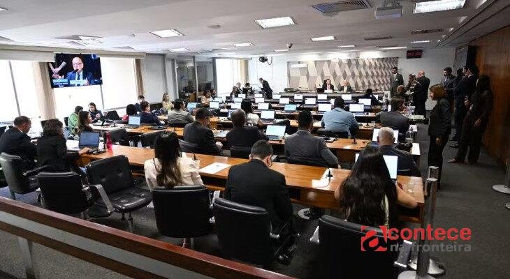CCJ do Senado aprova texto-base da PEC da Segurança Pública