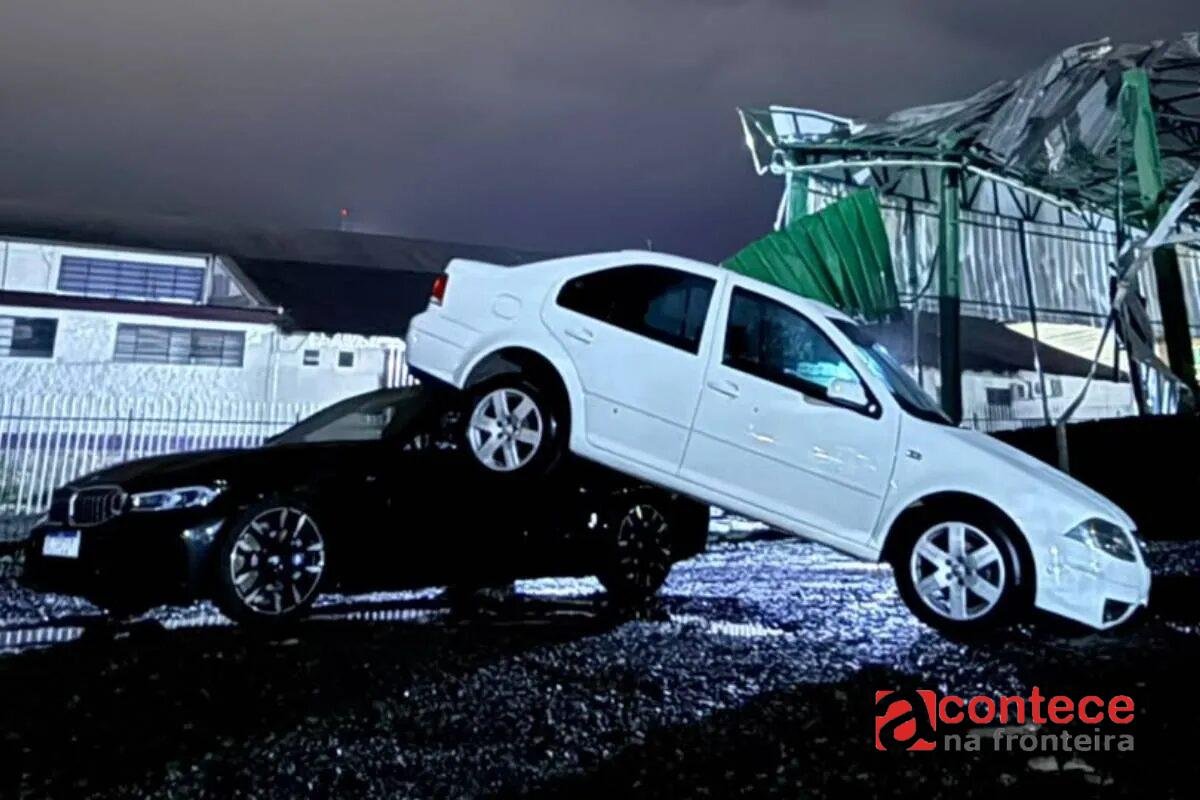 Temporal com ventos de 100 km/h causa estragos no Paraná