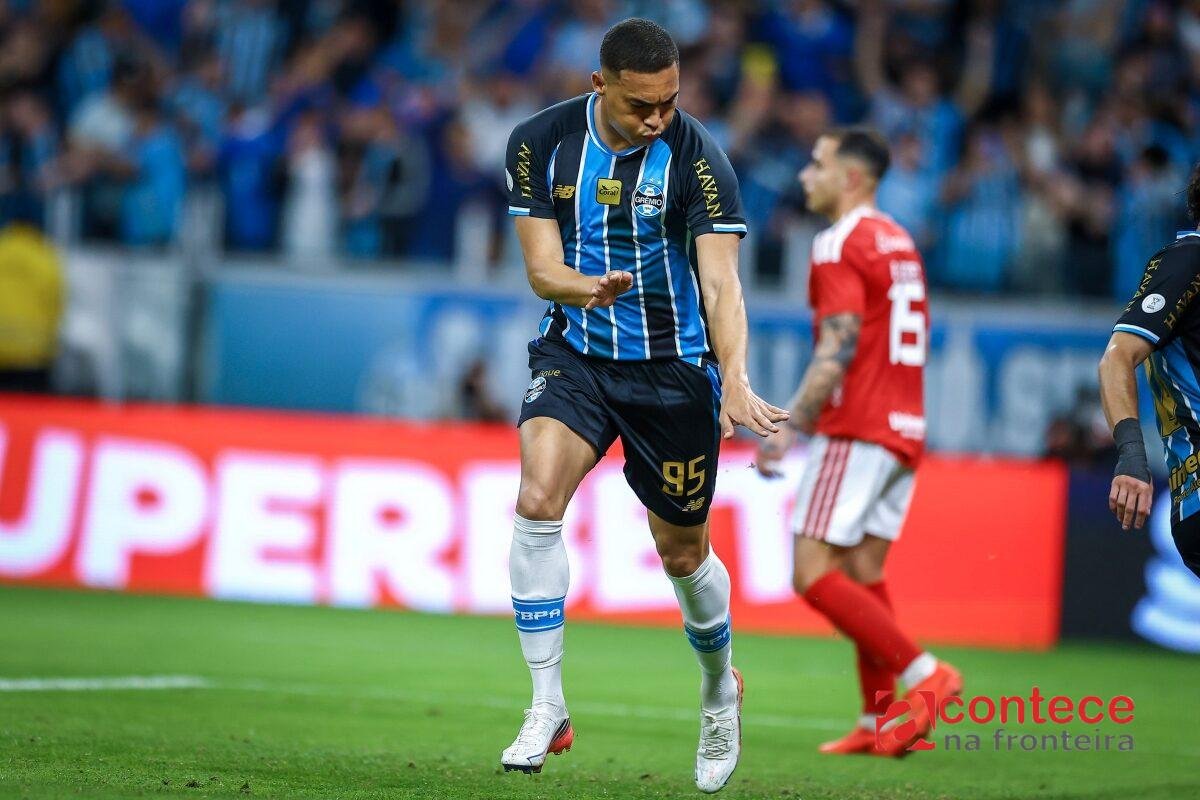 Grêmio vence Internacional e vai à semifinal da Copa do Brasil