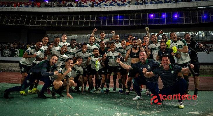 Coritiba bate o Remo de virada e entra no G7 da Série B