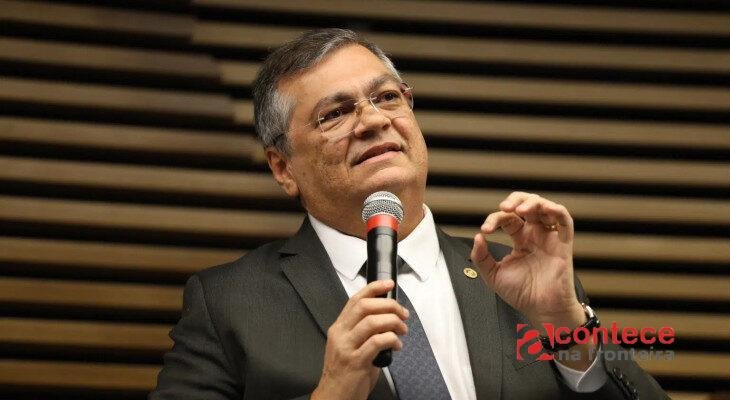 Dino ordena PF investigar Banco Master e cemitérios de SP