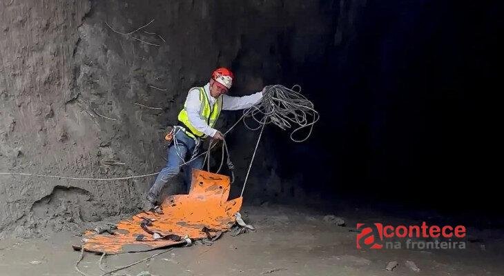 Dois trabalhadores são resgatados após 10 dias presos em túnel no Nepal