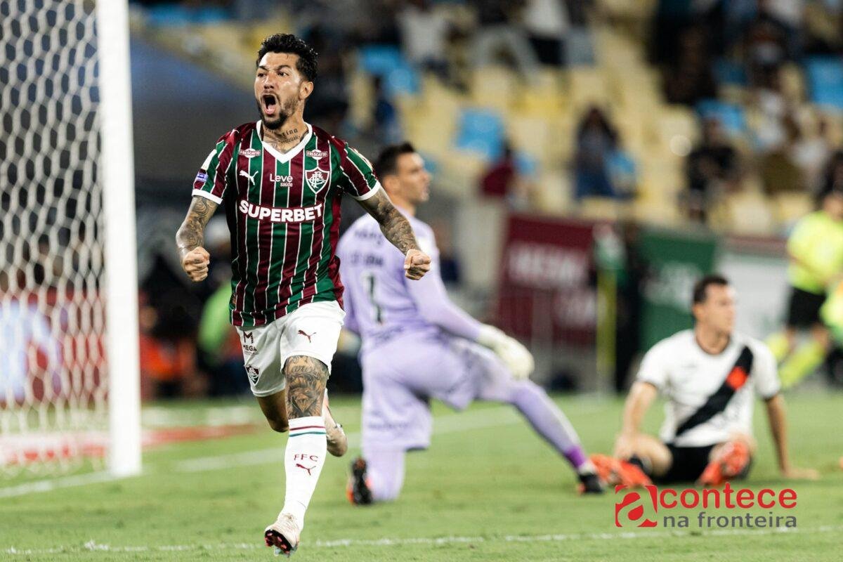 Fluminense vence Vasco pelo Brasileirão com gol de Lucho Acosta