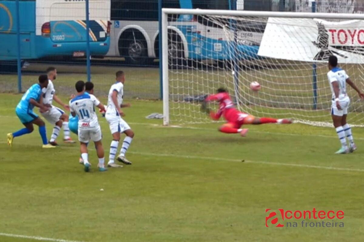Foz do Iguaçu FC sofre gol no início e vai perdendo para o Azuriz no primeiro tempo