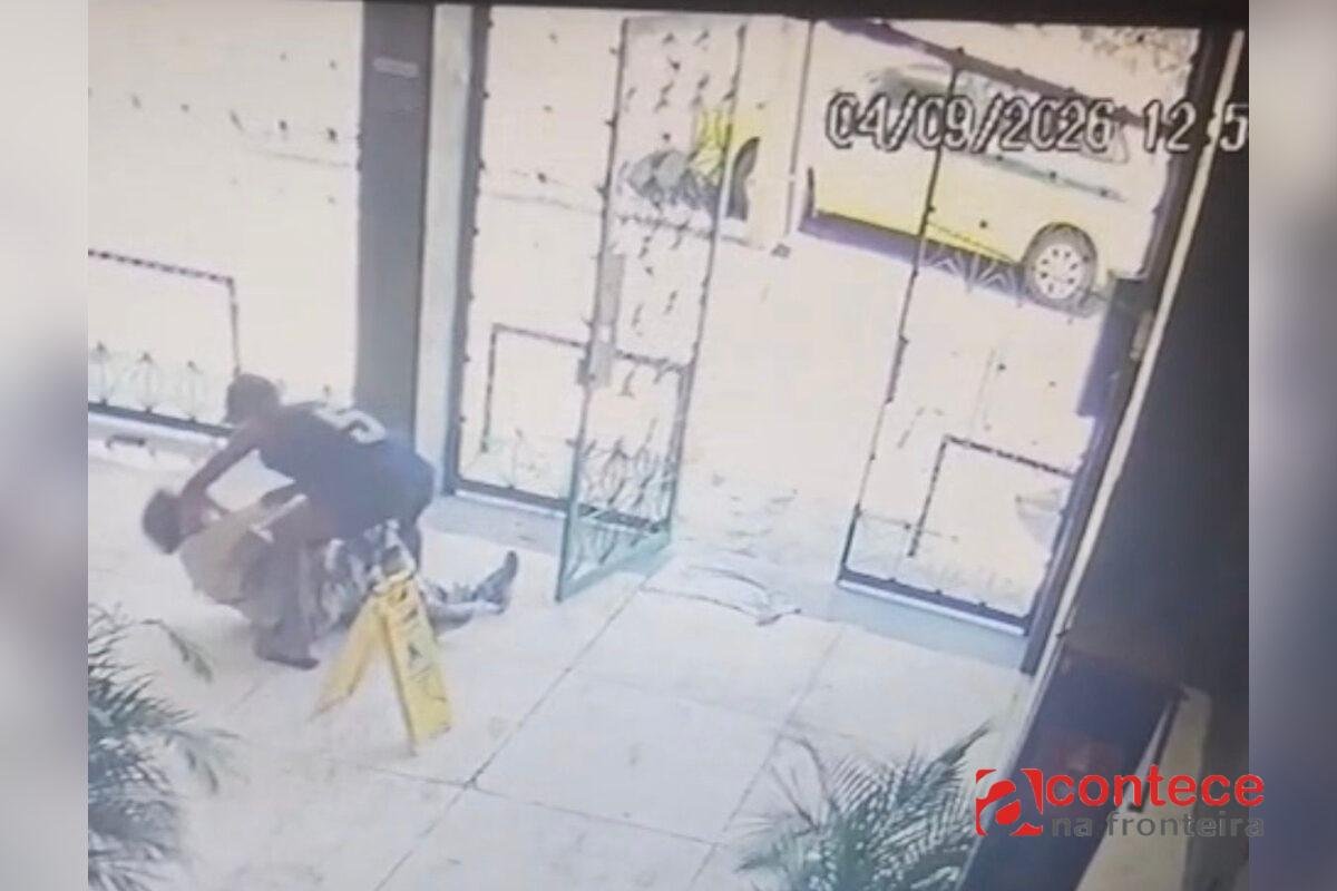 Idosa é assaltada e jogada ao chão no Rio de Janeiro