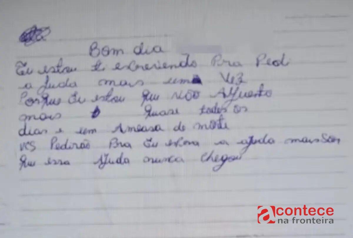 Mãe envia bilhete de socorro à professora da filha e é resgatada