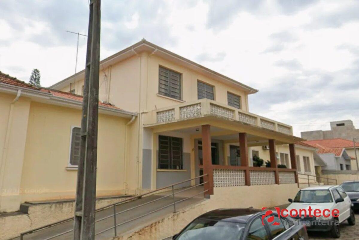 Menino de 4 anos morre em hospital do Paraná, e equipe médica é indiciada por homicídio por erros em avaliação de quadro de influenza
