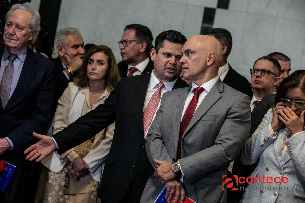 Moraes aponta que Mendonça tentou atingir Alcolumbre em inquérito