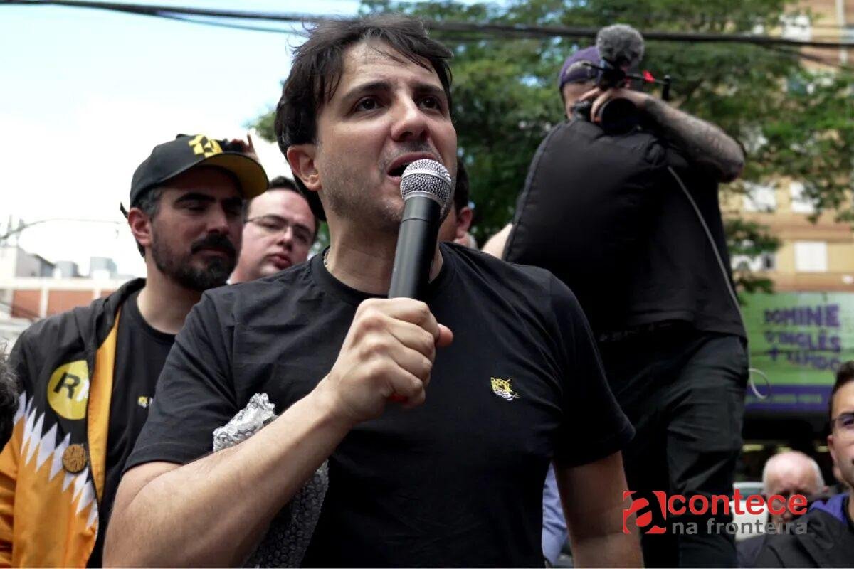 No Paraná, Renan Santos critica 'super shows' com cachês milionários e diz que Brasil deve exportar 'lifestyle'