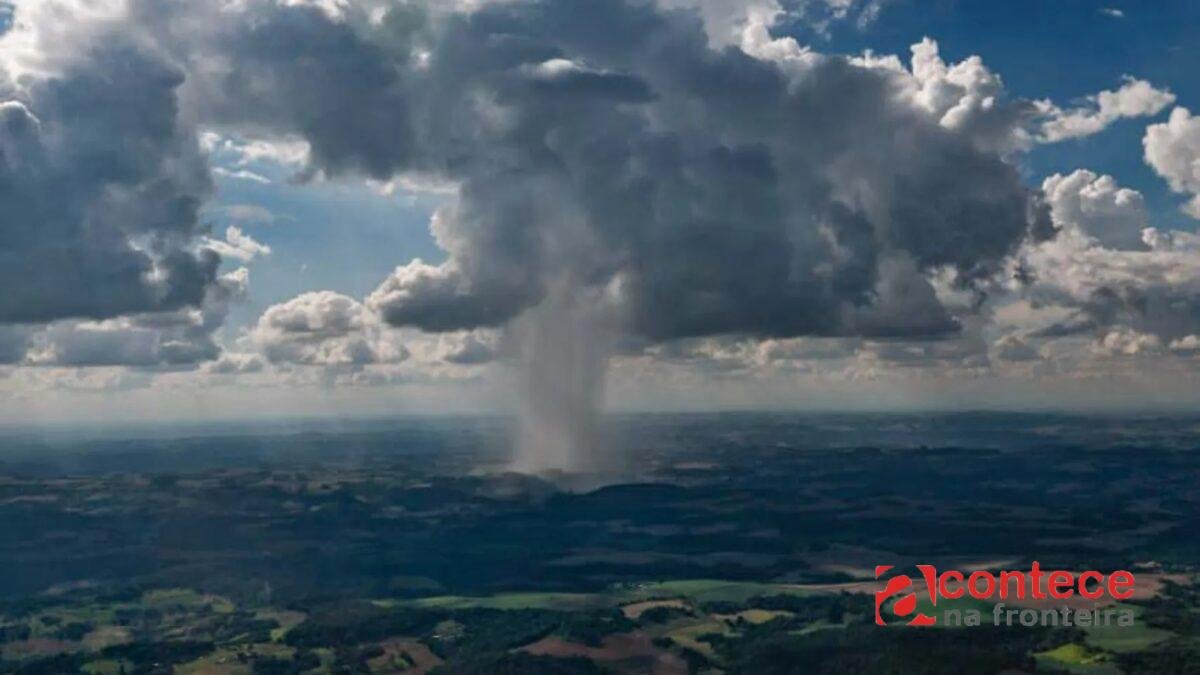 Alerta vermelho no Paraná: 55 cidades têm risco de tempestade