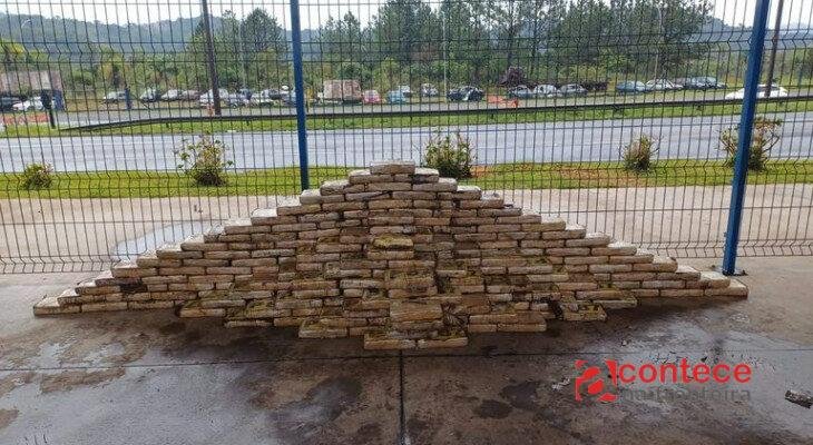 PF apreende 521 kg de cocaína e prende dois no Paraná