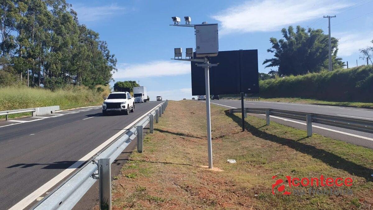 Radares que calculam velocidade média entre dois pontos serão testados em 13 trechos de rodovias do Paraná; veja onde e entenda como funciona