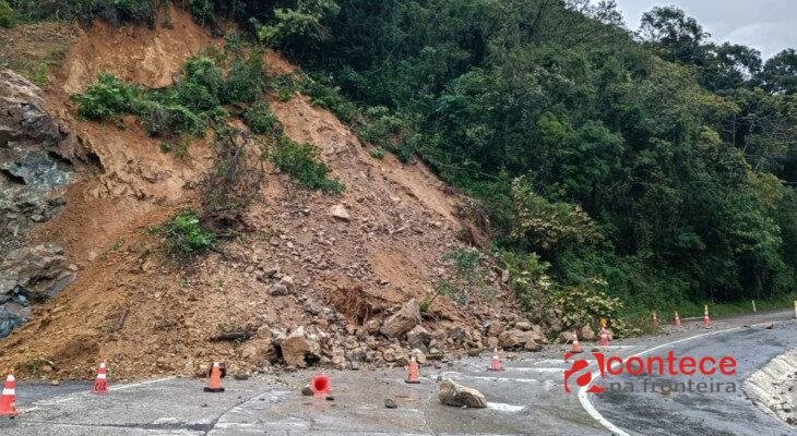 Bloqueio na BR-277 no Paraná após novos deslizamentos
