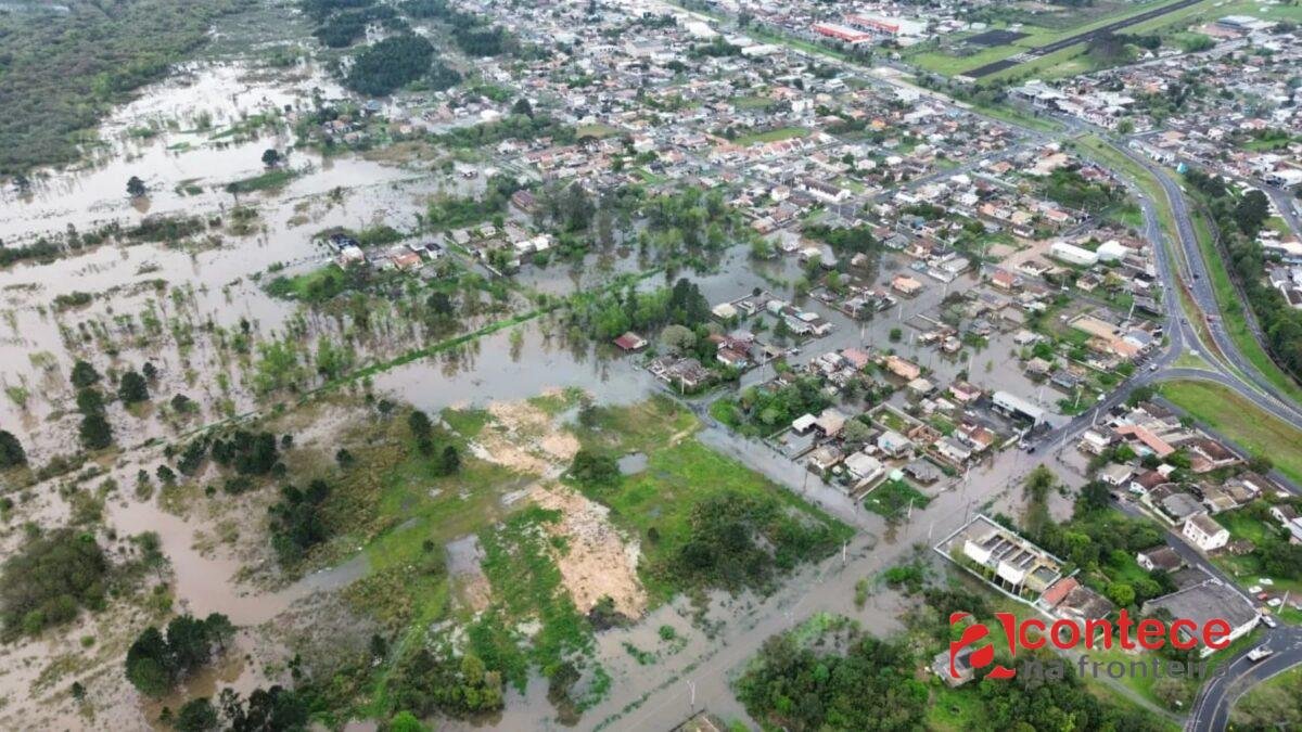Chuva no Paraná afeta 24 mil pessoas e deixa 4 mortos