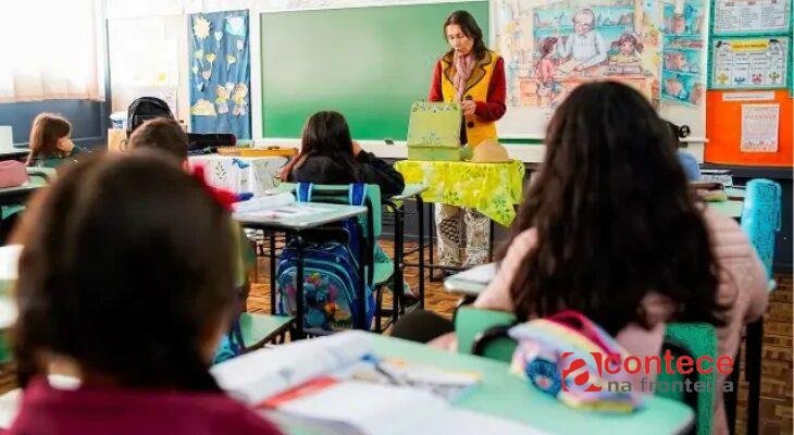 TCE-PR obriga Colombo a pagar piso retroativo a professores