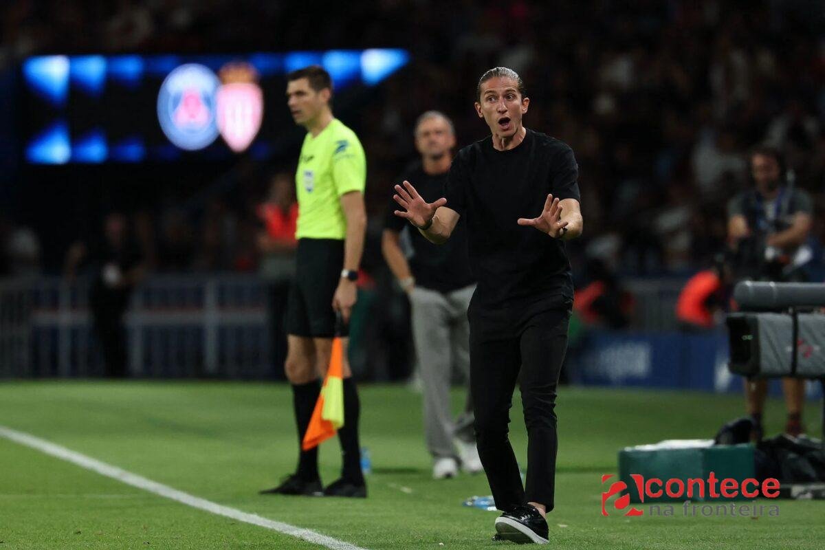 Torcedores do Flamengo reagem à vitória do Monaco de Filipe Luís sobre o PSG: 'Ninguém morre nos devendo'