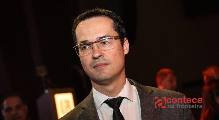 TSE mantém suspensão de campanha de Deltan Dallagnol