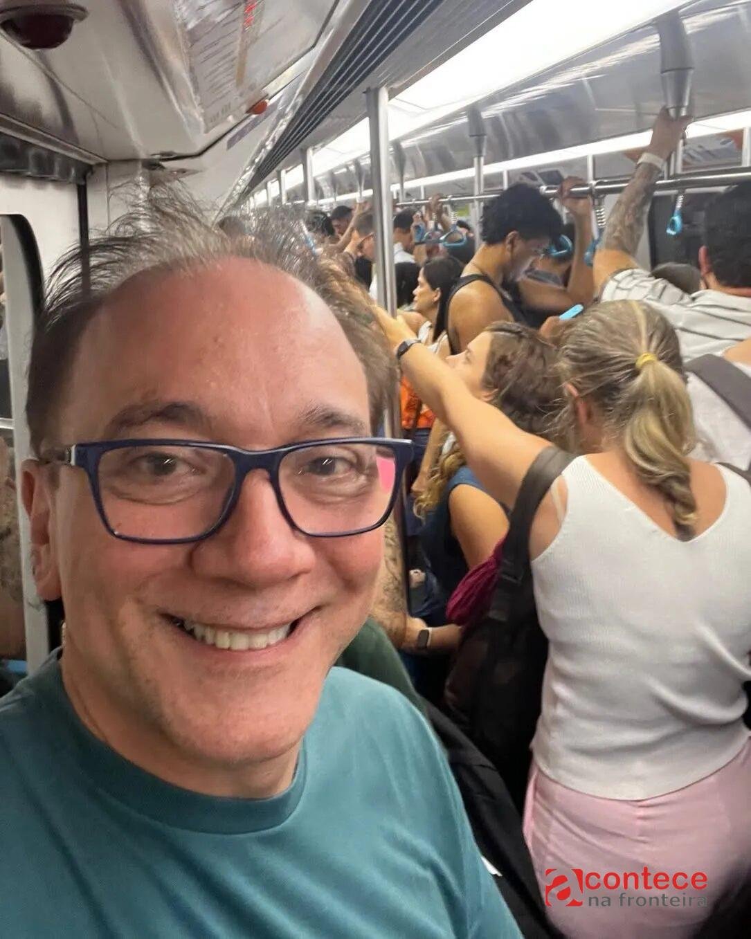 Vocalista do Biquini vai ao Rock in Rio de metrô; veja foto