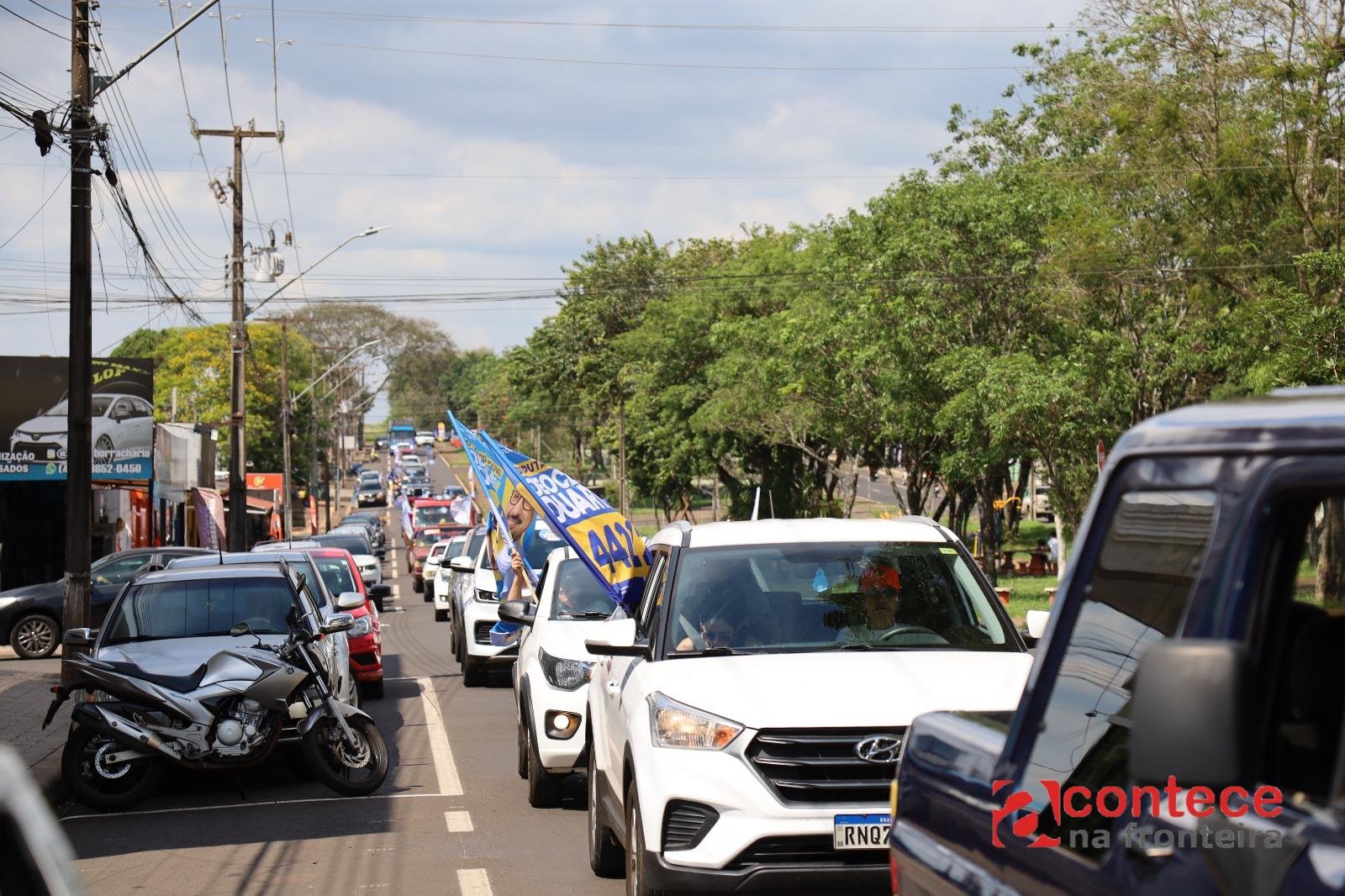 Deoclecio Duarte encerra campanha com grande carreata e clima de entusiasmo