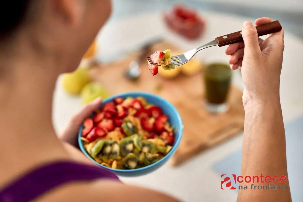 Alimentação saudável ajuda a potencializar resultados de quem treina