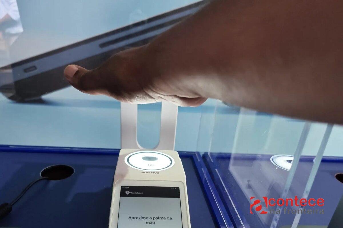 Biometria palmar registra 3 mil passagens no primeiro dia de testes na Ponte da Amizade