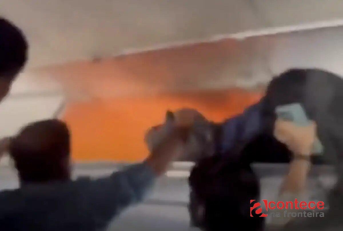Incêndio em avião: Bateria portátil pega fogo em voo